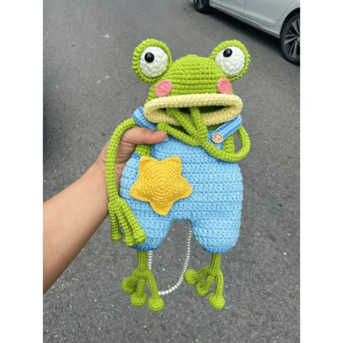non-finished product crochet big-mouth frog mobile phone sausage handmade DIY materials homemade cute and ugly crossbody bag